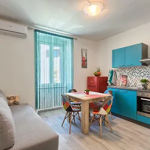 apartment-amfiteatar-moris.pula-hotels.org/